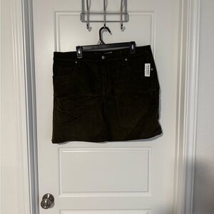 Old Navy Women's Mini Skirt - Dark Olive